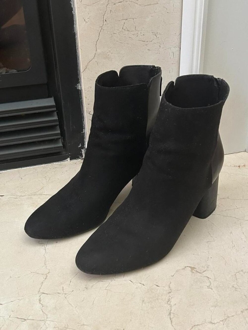Old Navy Women's Black Boots